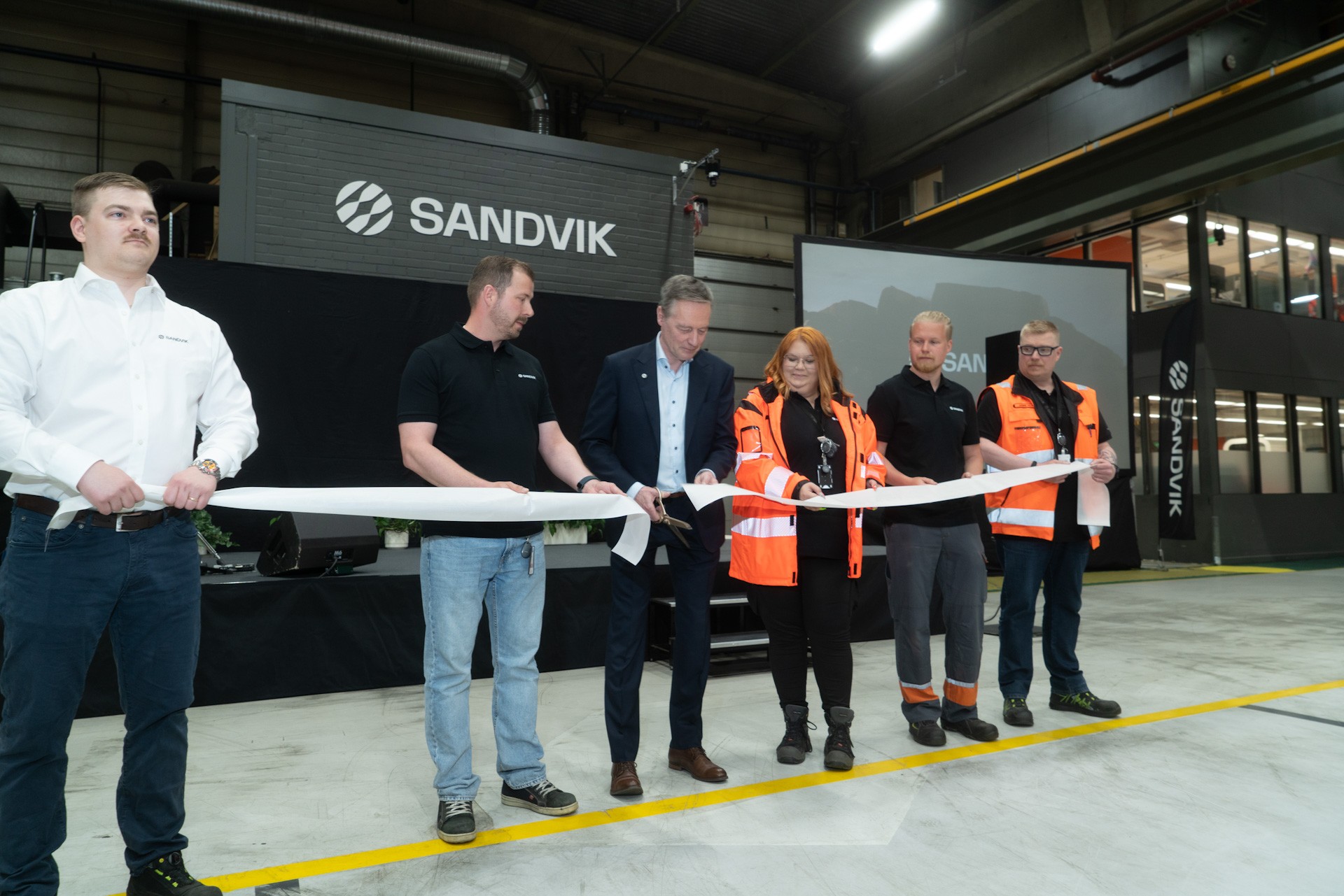 Sandvik Engineering Sandvik investment strengthens surface drill production capacity