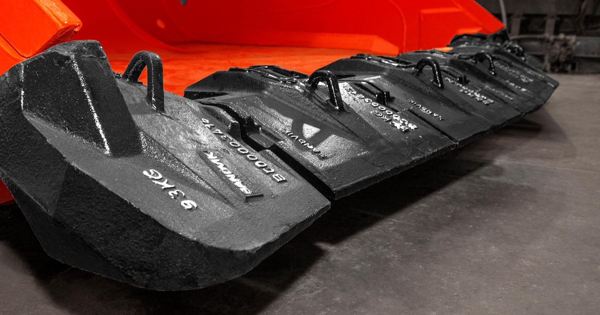 Mako™ ground engaging tools