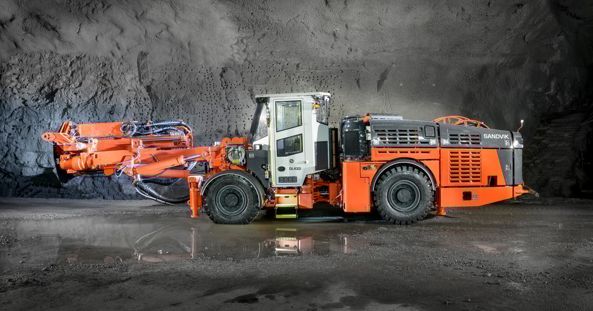 DL432i: precision in underground longhole drilling