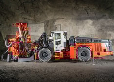 DL422i Longhole drill rig