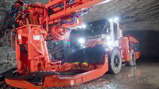 DL421 Longhole drill rig working environment