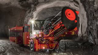 DL431 Longhole drill rig boom