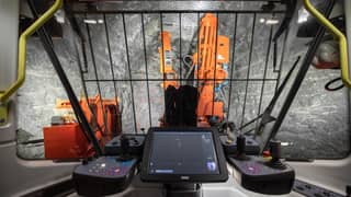 DS412i Rock support drill rig drill controls