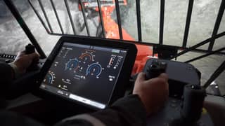 DT912iD Tunneling jumbo cabin