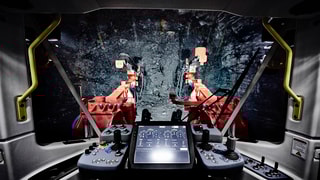 DD422i Development drill rig working environment