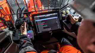 DS512i Rock support drill rig control system