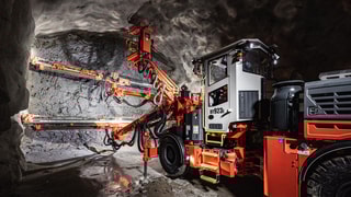 DT923i Tunneling jumbo SB110i instrumented boom