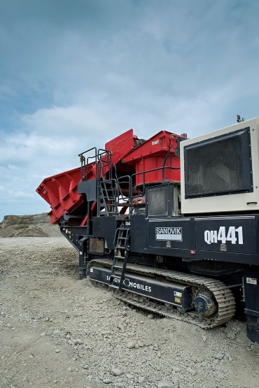 Sandvik QH441 Mobile cone crusher in New Zealand