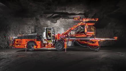 DT923i Tunneling jumbo