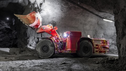 Toro™ LH514iE Electric loader