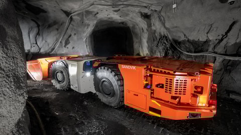 Toro™ LH209L low profile loader