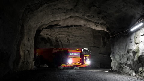 TH550B Battery electric truck