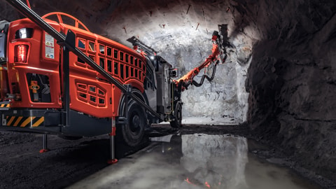 Development Rigs DD322i: Sandvik efficient underground drill rig