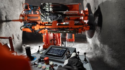 DL2710 Longhole drill rig maintenance from ground level