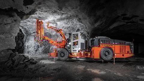 DS412iE Rock support drill rig 