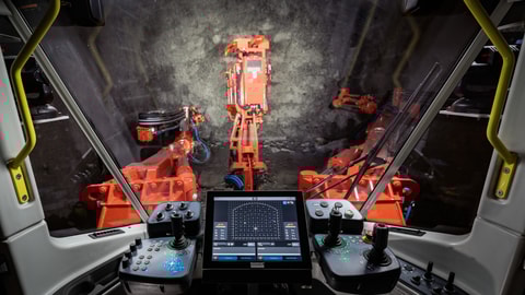 DT923i Tunneling jumbo