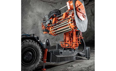 Long boom support for Sandvik DL421 and DL422i