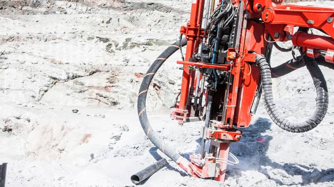 HL710 Rock drills heavy-duty power