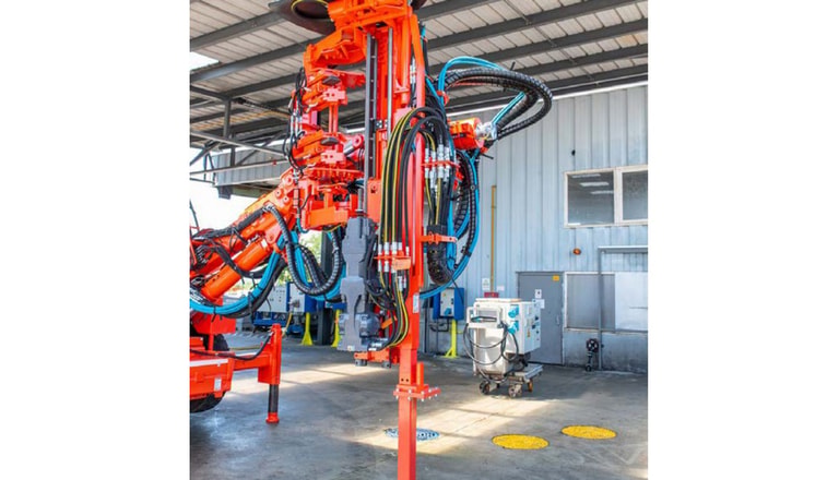Rod Changer Rod changer for underground drills