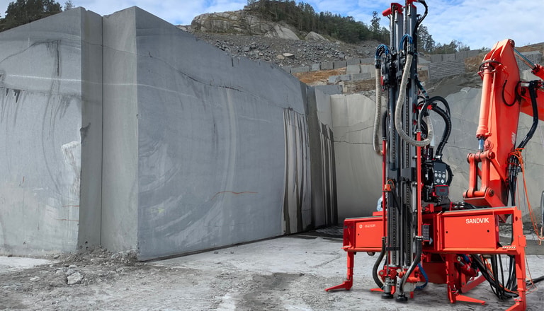 Stone Rig Ranger™ DQ500 dimensional stone drill rig