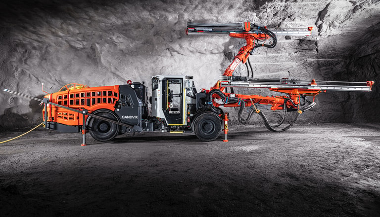 Sdf Rig DD210 Sandvik: versatile reliability underground