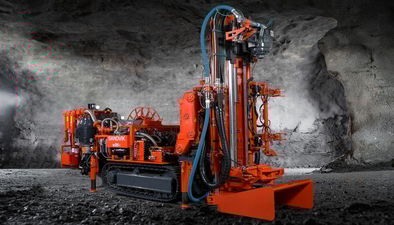 DU311-TVK Tracked in-the-hole production drill rig