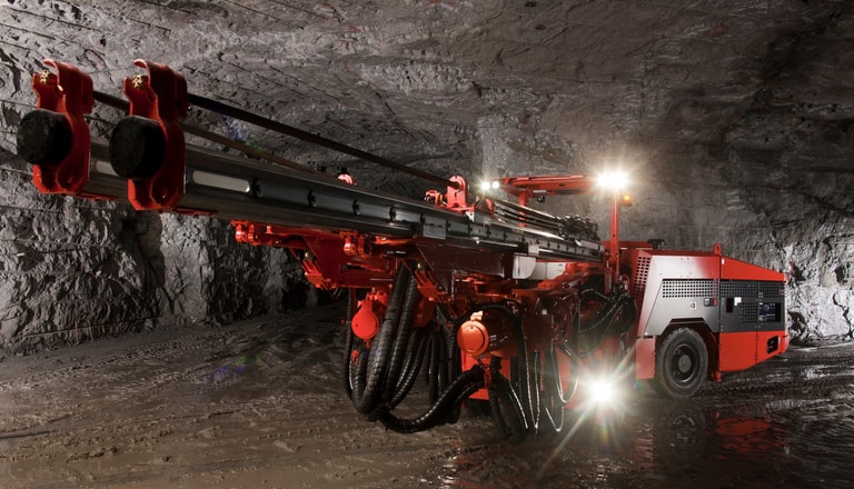 DT621 Tunneling jumbo