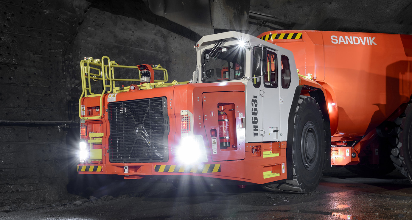 Toro TH663i underground dump truck