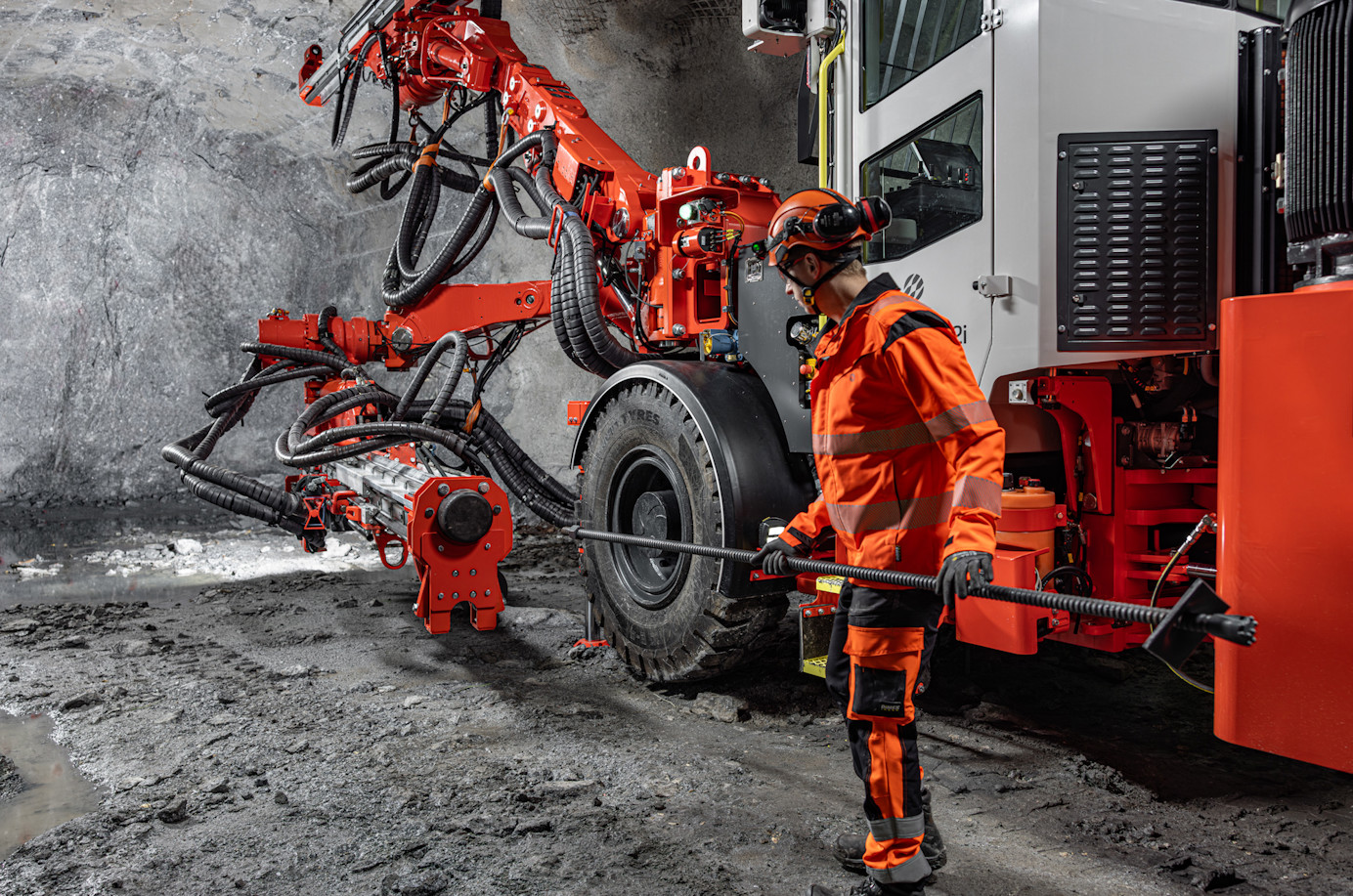 Sandvik Ground Support Sandvik improves underground bolting safety with new pumpable resin system