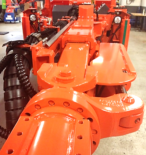 DD211L-V boom and feed structure