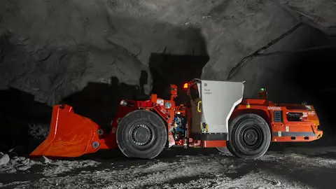 Toro™ LH307 underground loader in mine