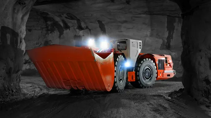 Toro™ LH621i underground loader in mine