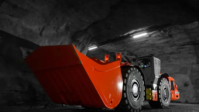 Toro™ LH621i underground loader in mine