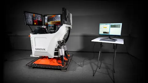 Digital trainer LH5151i cabin