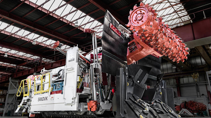 MB650 bolter miner