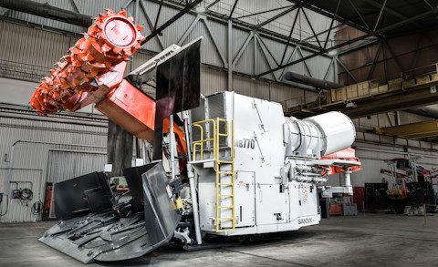 MB770 Bolter miner