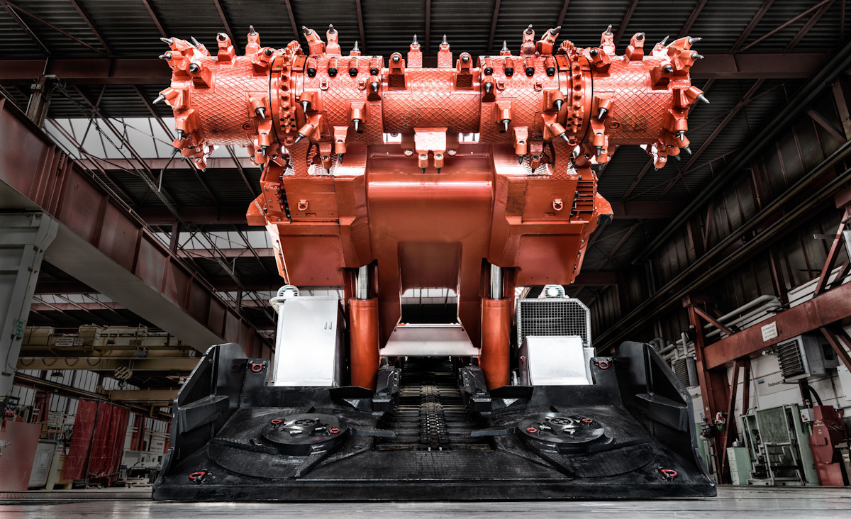Continuous Miner Bit Sandvik MC470 Continuous Miner For Room & Pillar Coal Mines