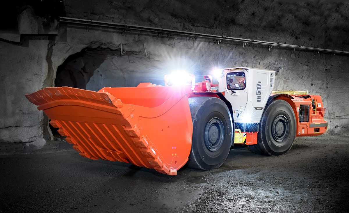 Mining buckets - durable solutions for material handling