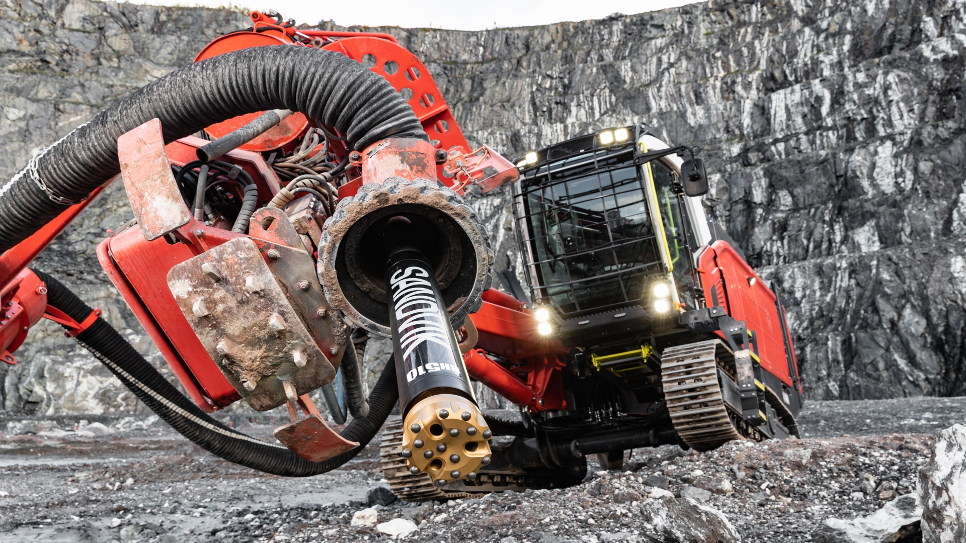 RH510 DTH hammer on Leopard™ DI650i rig