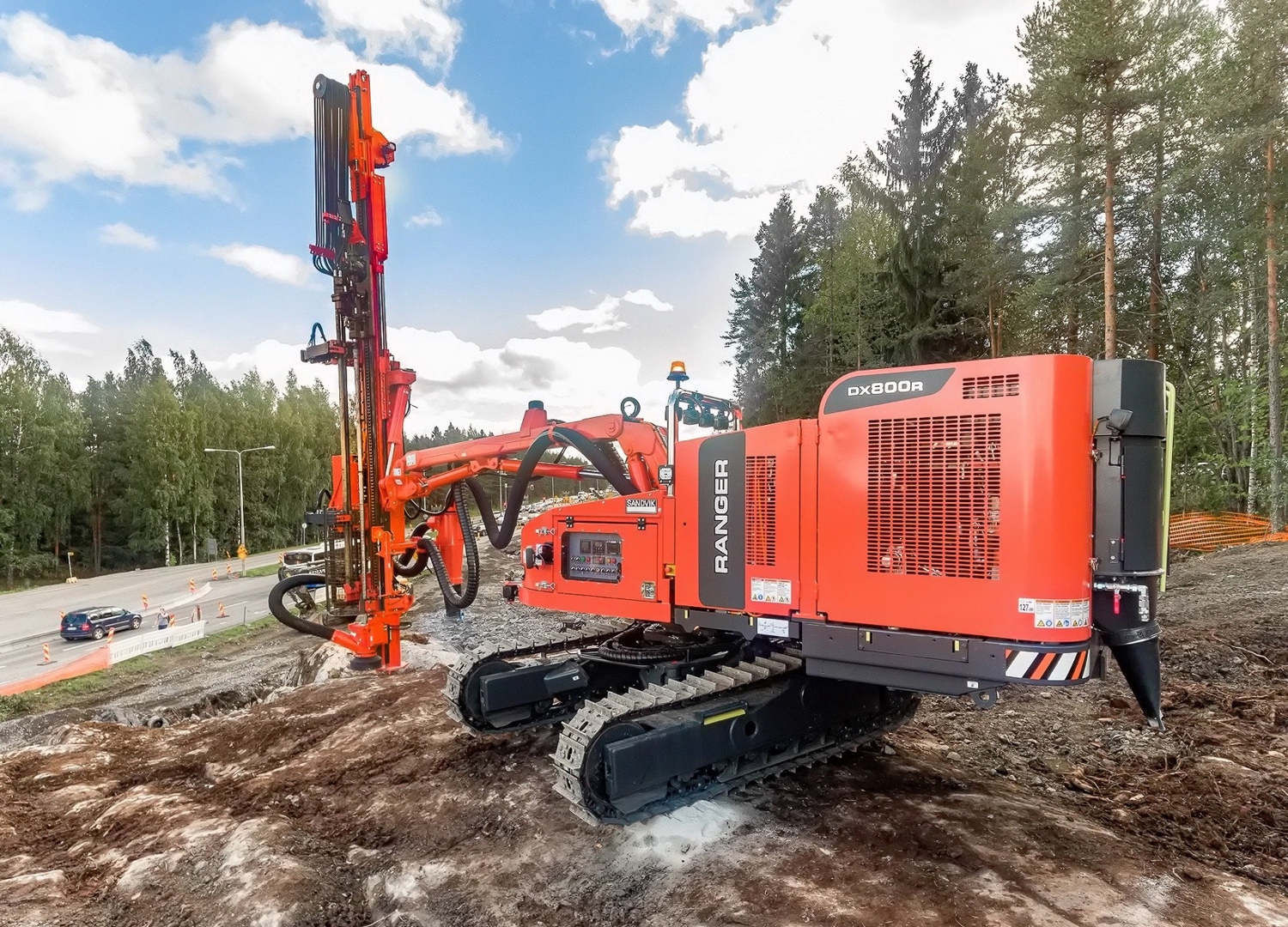 Ranger™ DXR Series Revolving superstructure