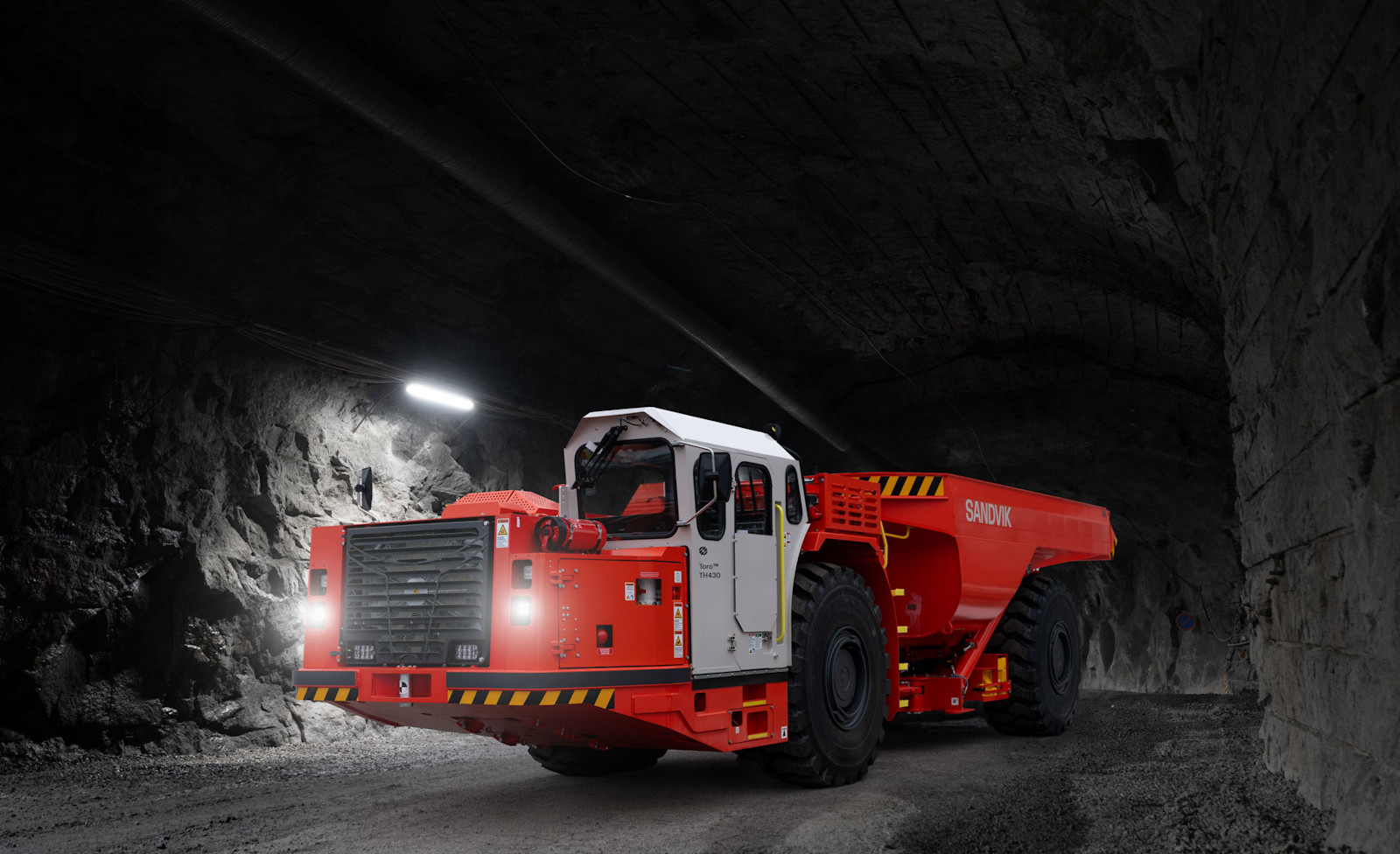 Th430 Camión para minería subterránea TH430 Toro™
