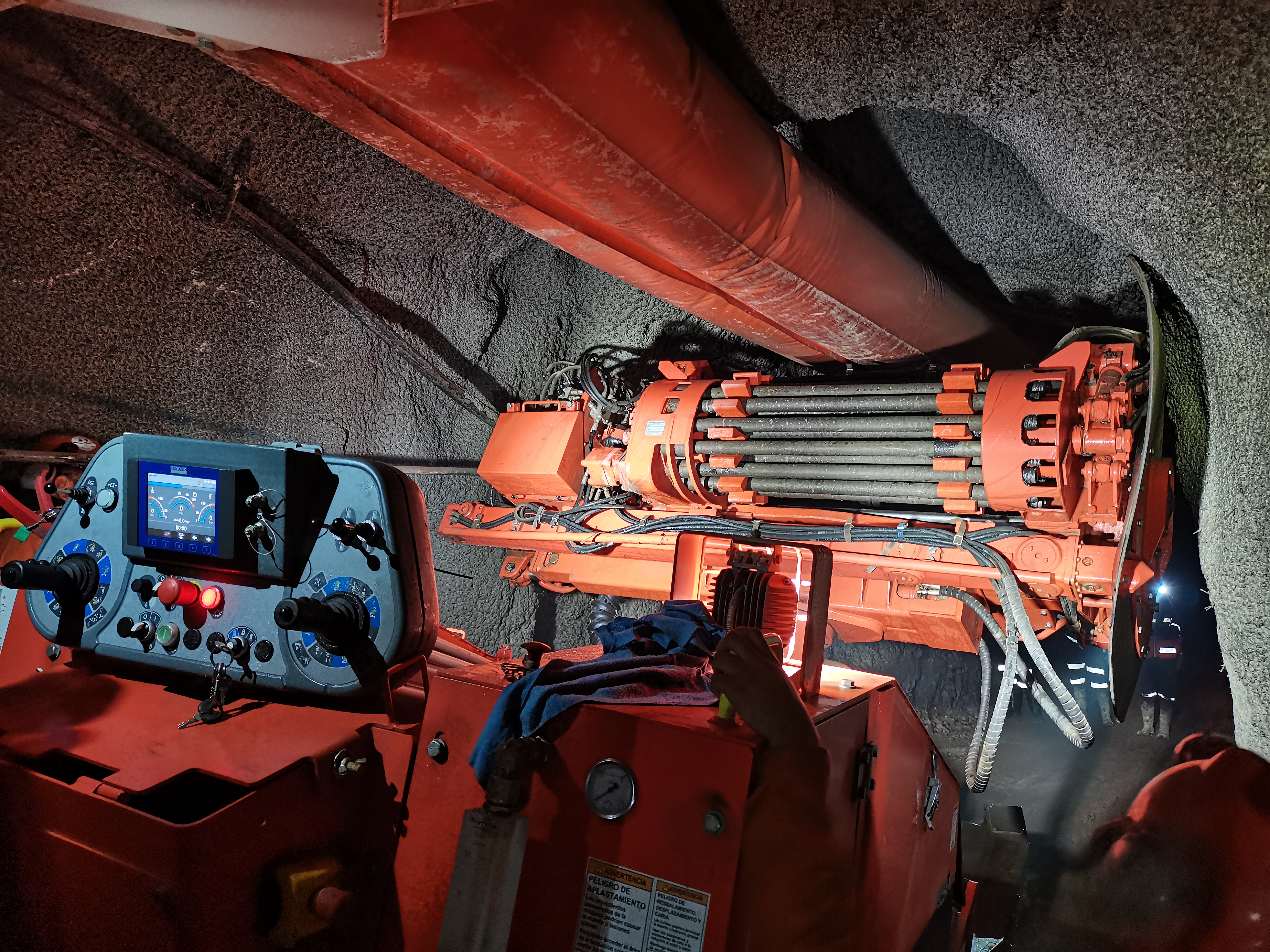 DL2720 Longhole drill rig