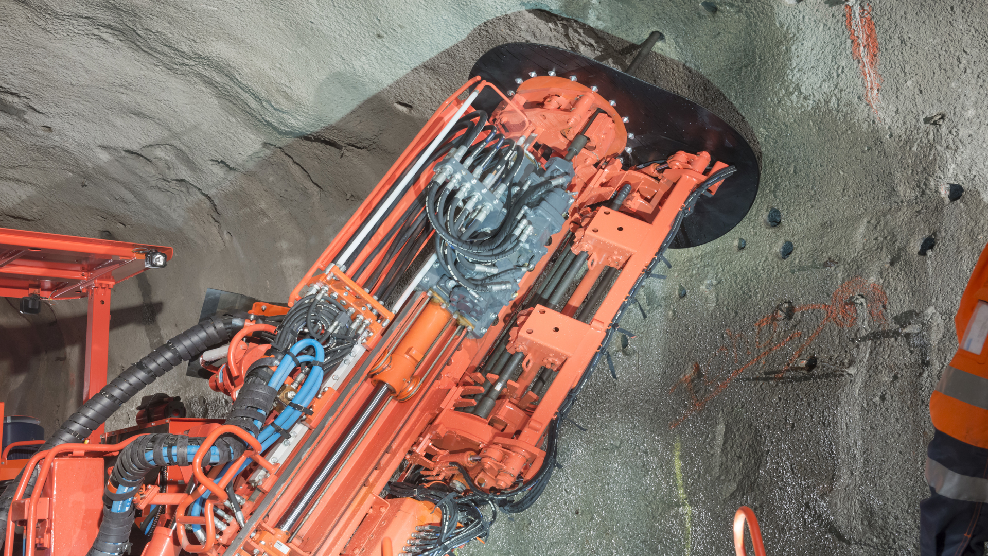 DL311 Longhole drill rig