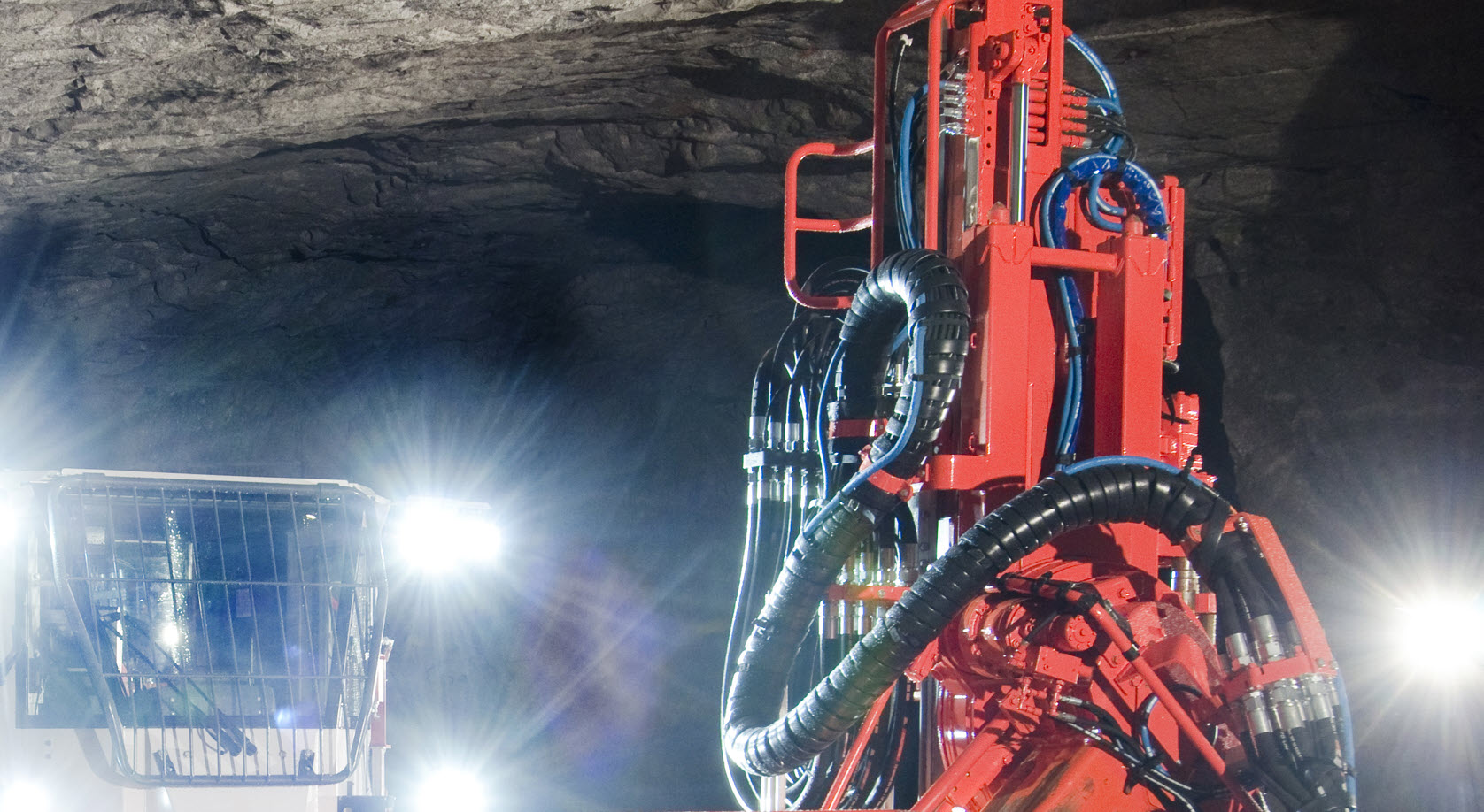 DL421 Longhole drill rig drilling