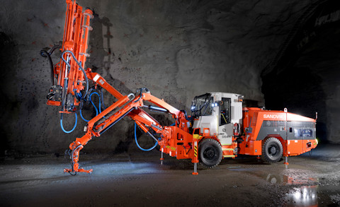 DS411 Rock support drill rig