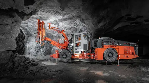 DS412iE Rock support drill rig