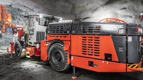 DS512i Rock support drill rig