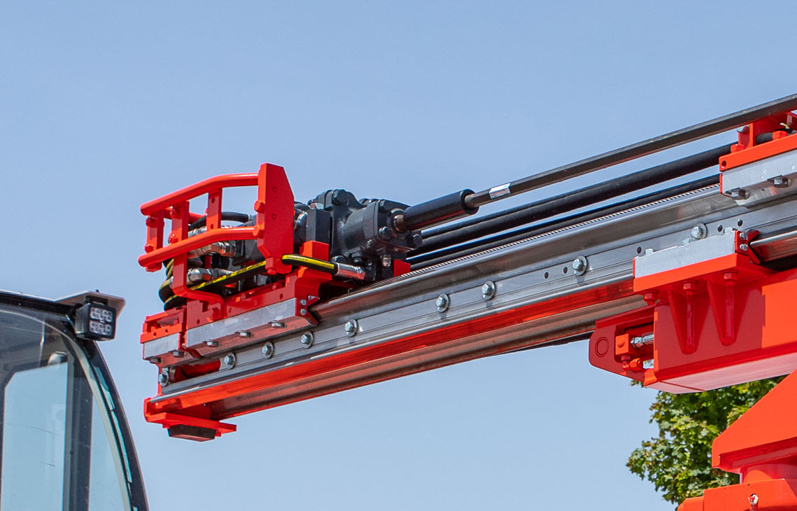 DB311 Secondary breaking drill rig rock drill