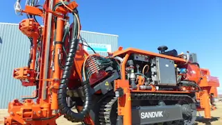 DU211-T Tracked in-the-hole production drill rig robust carrier