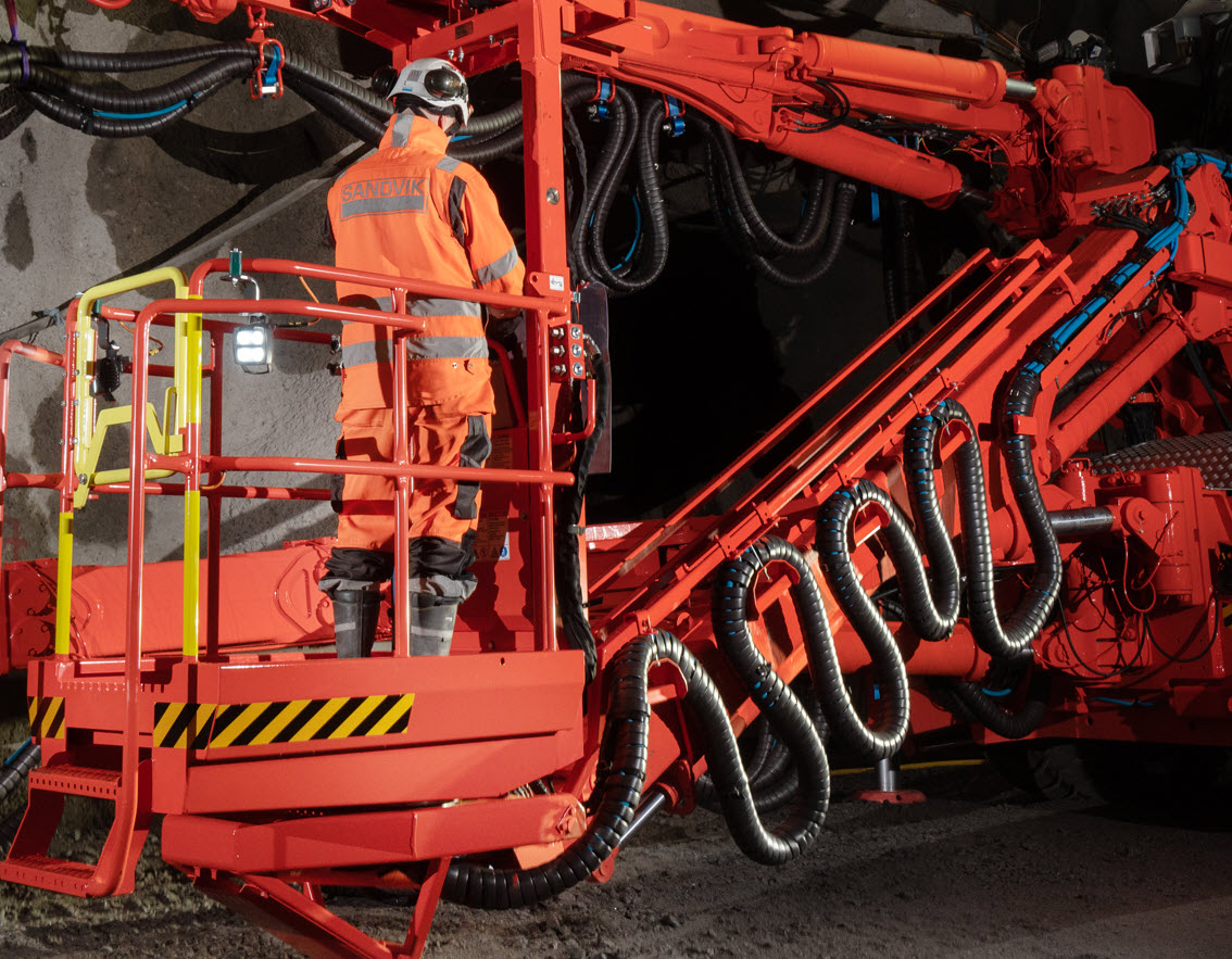 DT1231 Tunneling jumbo optional utility boom